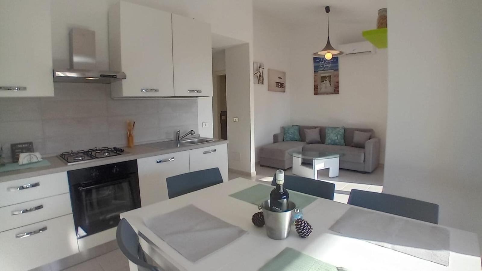 Villini Cala Del Sole - Infinityholidays 帕拉迪索海岸 外观 照片